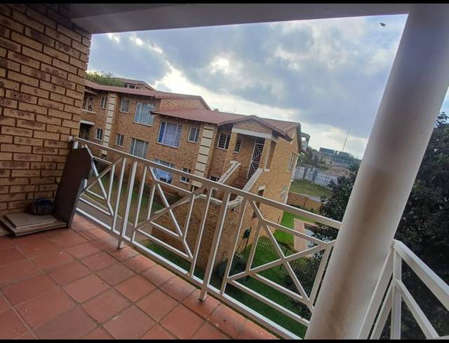 2 BEDROOM TOWNHOUSE FOR SALE IN RIDGEWAY